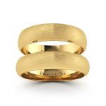 Klasyczny czar - Półokrągłe obrączki ślubne z żółtego złota, mat, 4,5mm, 5,5mm