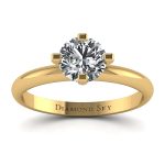 Flirt z klasyką - Pierścionek zaręczynowy z żółtego złota z diamentami