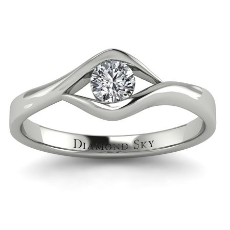 Diamentowy świt – Pierścionek zaręczynowy z białego złota z diamentem 0,20 ct